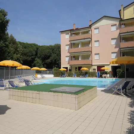 2 Bedroom In Viale Dei Pini *