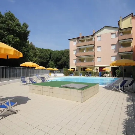 Διαμέρισμα 2 Bedroom In Viale Dei Pini *