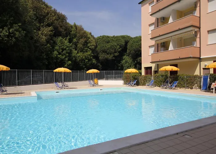 Apartment 2 Bedroom In Viale Dei Pini *