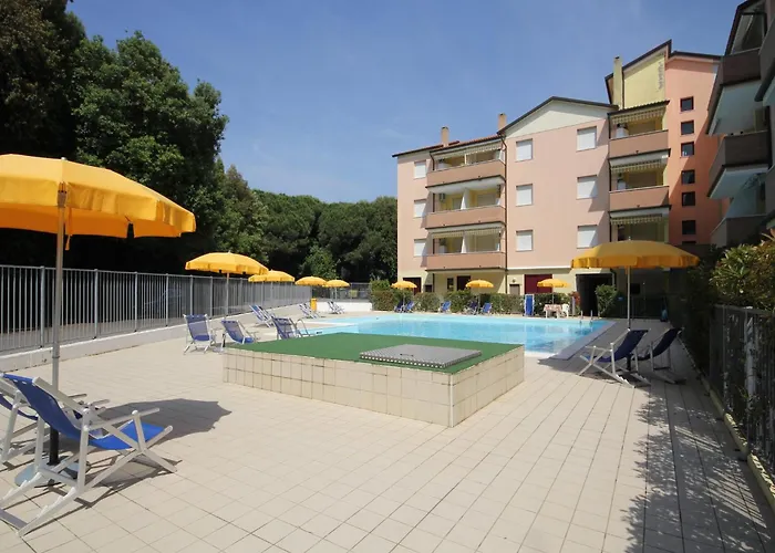 Lägenhet 2 Bedroom In Viale Dei Pini *
