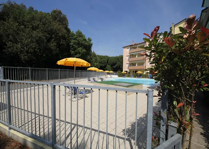2 Bedroom In Viale Dei Pini * Rosolina Mare