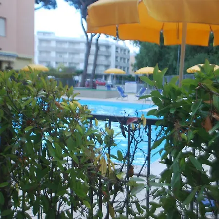 2 Bedroom In Viale Dei Pini Апартаменты