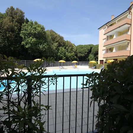 2 Bedroom In Viale Dei Pini *
