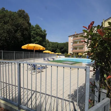 2 Bedroom In Viale Dei Pini * Розолина-Маре
